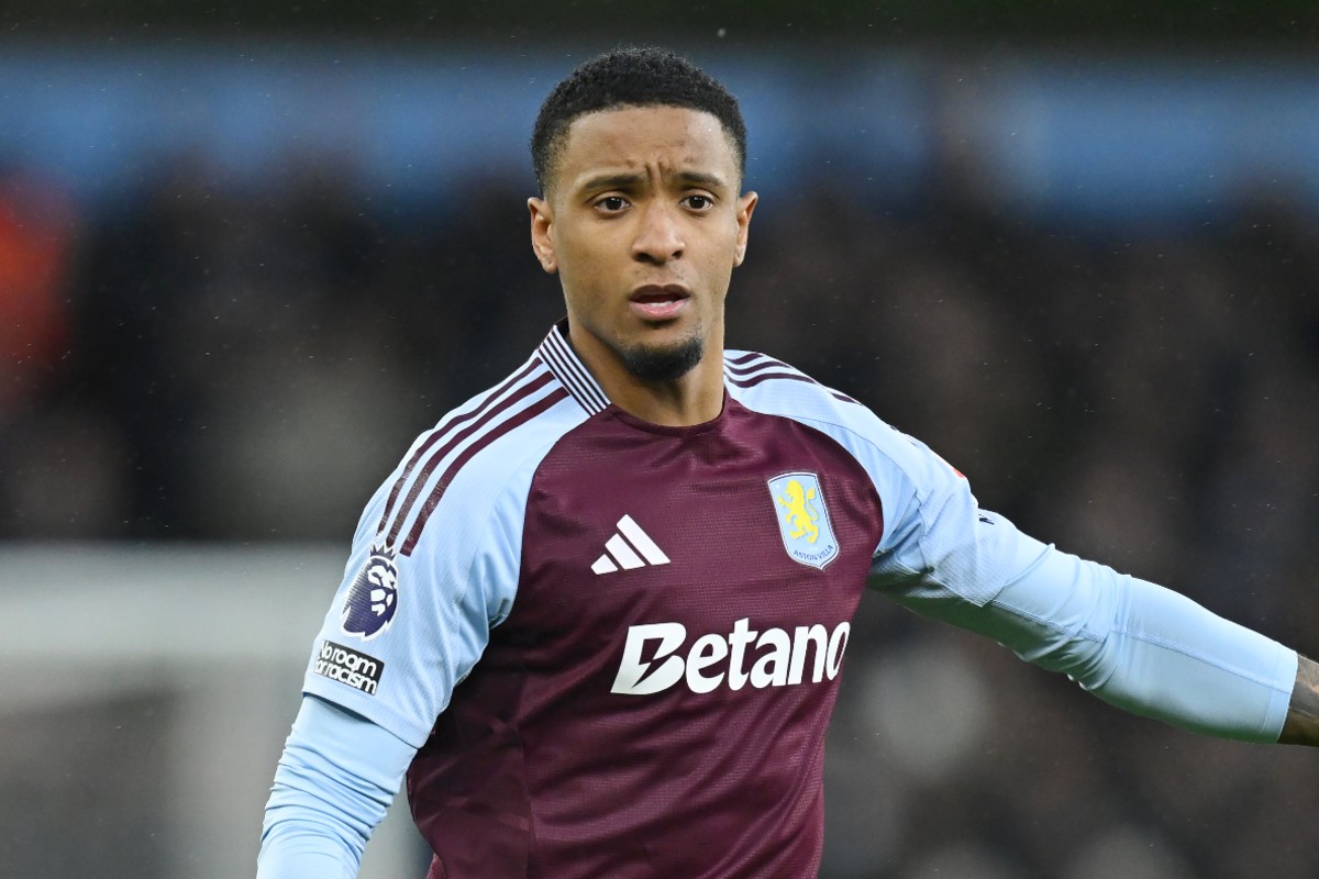 エズリ・コンサ