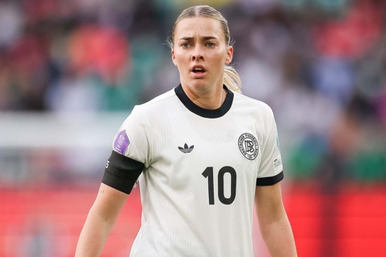 これは美しい！ サッカードイツ女子代表の背番号10のゴールが凄すぎる