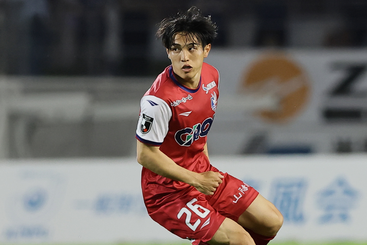 ファジアーノ岡山に所属する本山遥