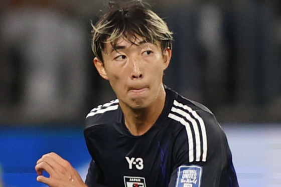 サッカー日本代表、関根大輝は4バックで｢個のところで全然足りない