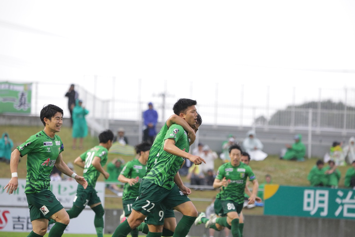 ヴァンラーレ八戸