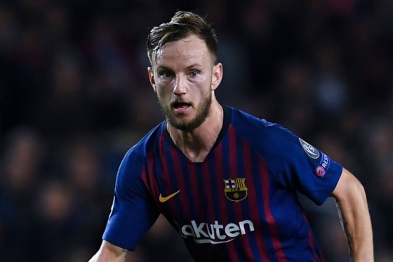 豪快かつ美しい一発！ 現役引退を発表したラキティッチ、バルセロナ