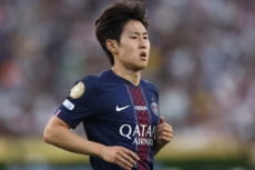 パリ・サンジェルマン、イ・ガンイン