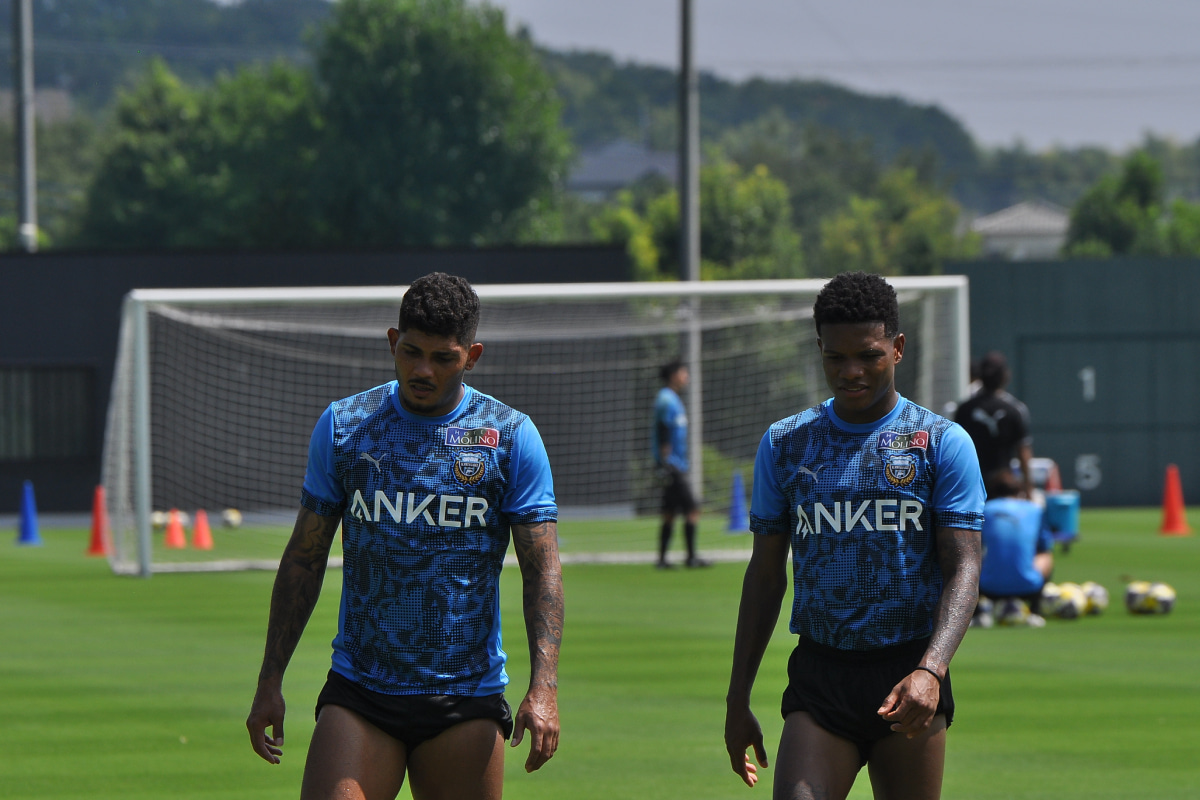 川崎フロンターレのエリソンとマルシーニョ