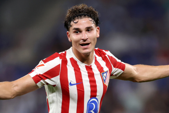 GKを翻弄する」アトレティコが開幕戦で見せた“トリックFK弾”に現地紙が