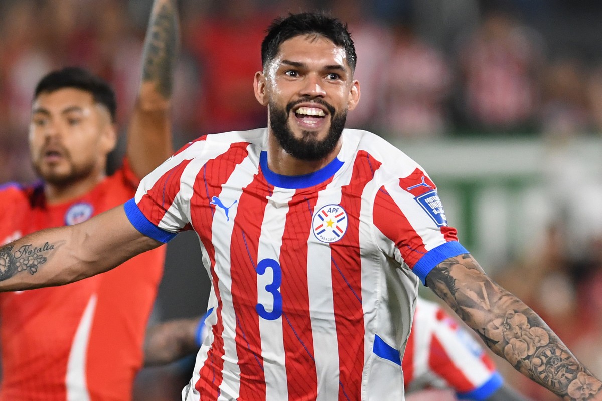 パラグアイ代表DFオマル・アルデレーテ