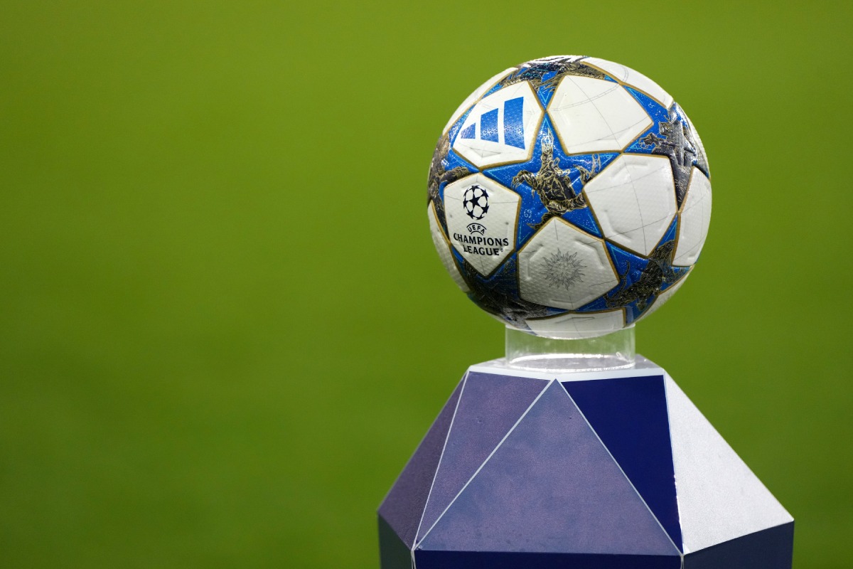 11/29〜販売開始UEFA チャンピオンズリーグ18/19荒天用試合球 楽天市場】