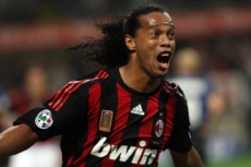 ACミラン ロナウジーニョ