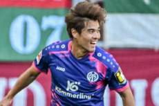 1.FSVマインツ05MF佐野海舟