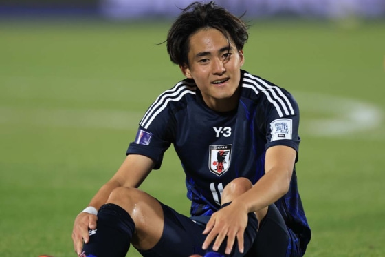 ゴールが揺れた！？ U-20サッカー日本代表、齋藤俊輔の強烈なシュート