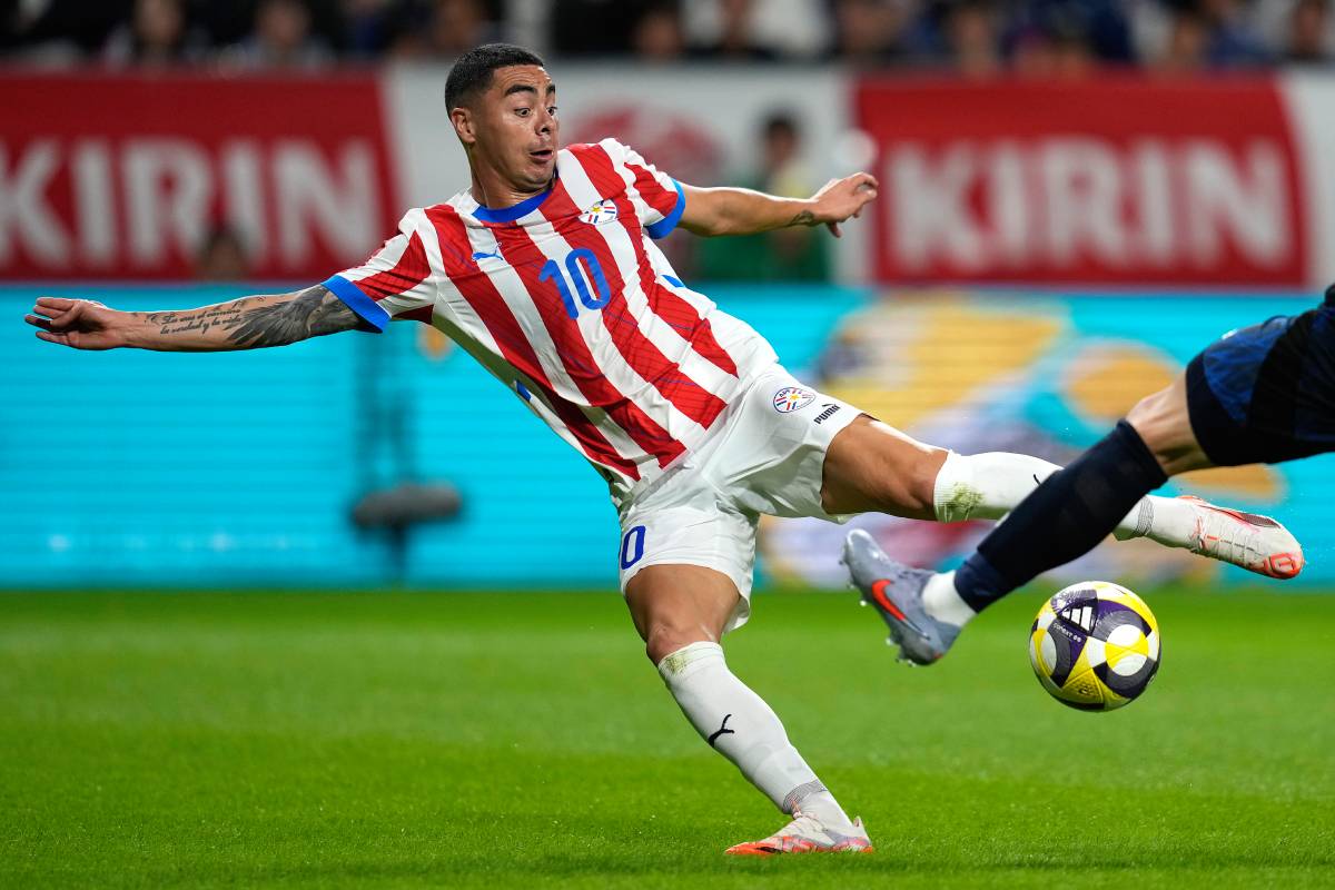 パラグアイ代表FWミゲル・アルミロン