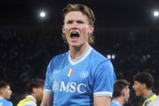 ナポリMFスコット・マクトミネイ