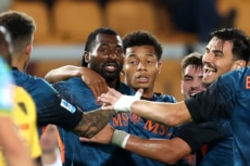 ナポリMFアンドレ=フランク・ザンボ・アンギサ