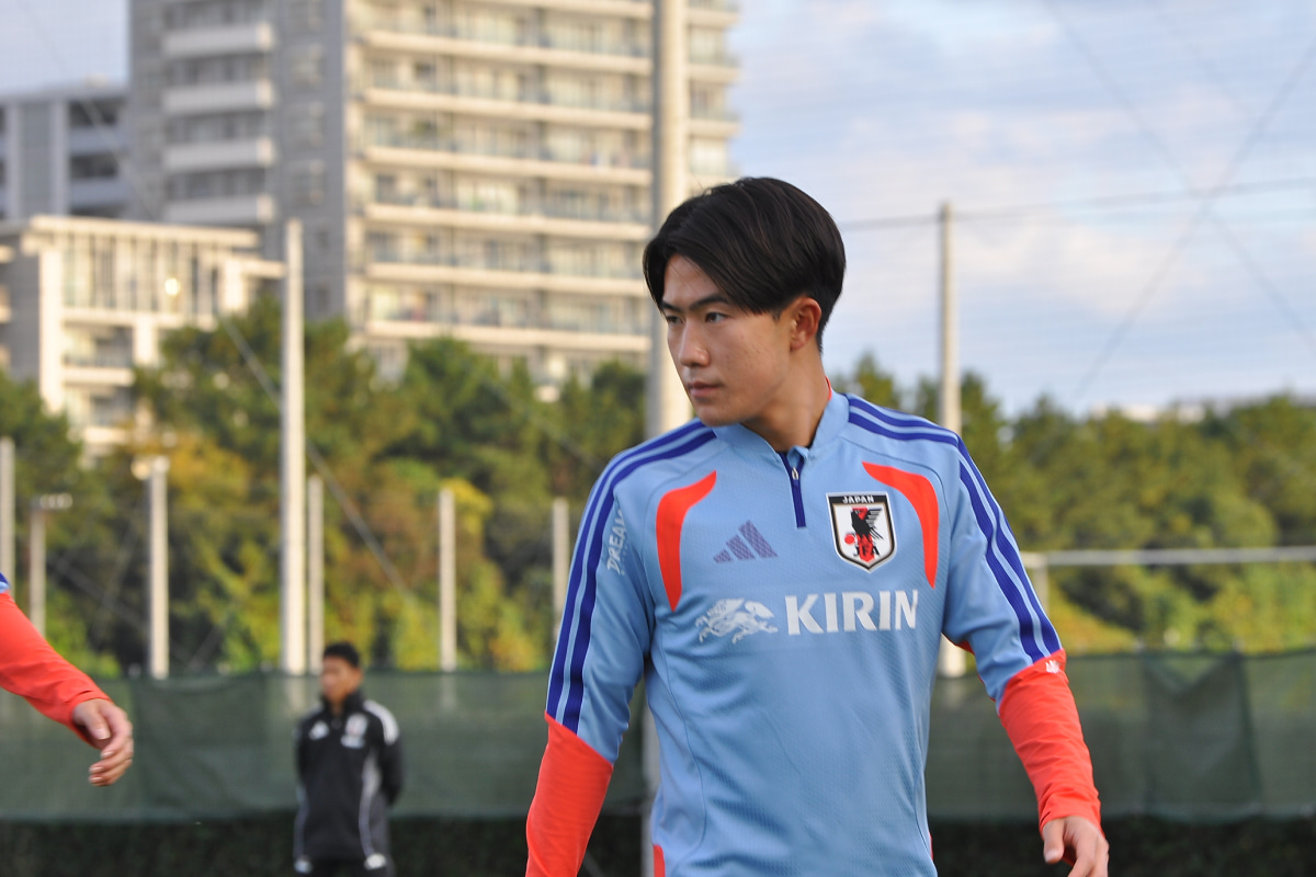 サッカー日本代表の佐藤龍之介