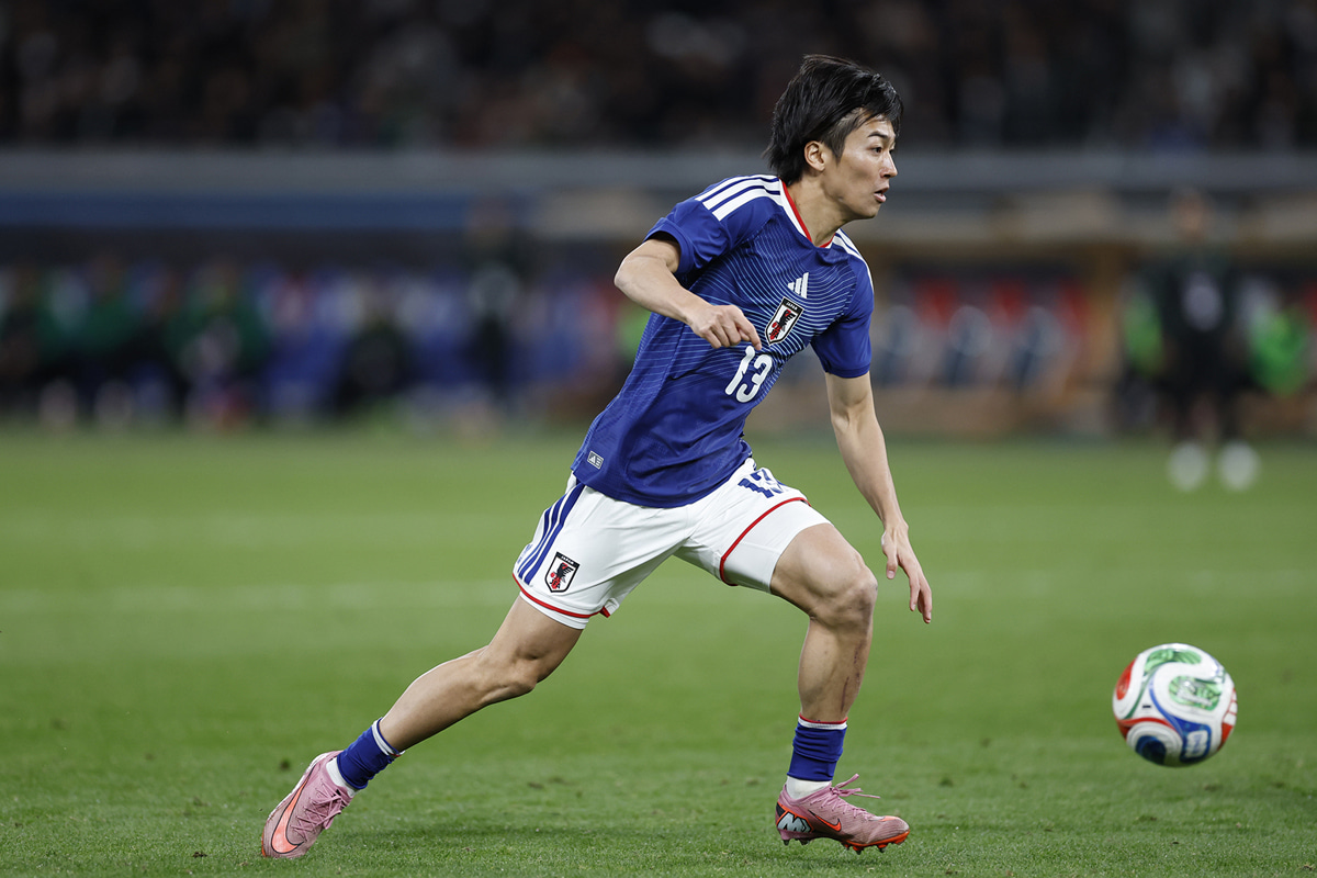 サッカー日本代表MF中村敬斗