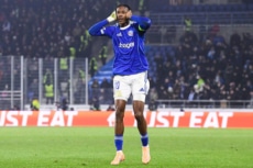 ストラスブール エマニュエル・エメガ