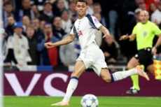 トッテナムFWブレナン・ジョンソン