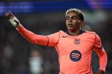 バルセロナFWラミン・ヤマル