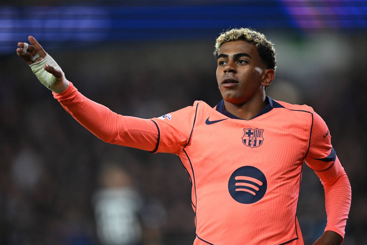 バルセロナFWラミン・ヤマル