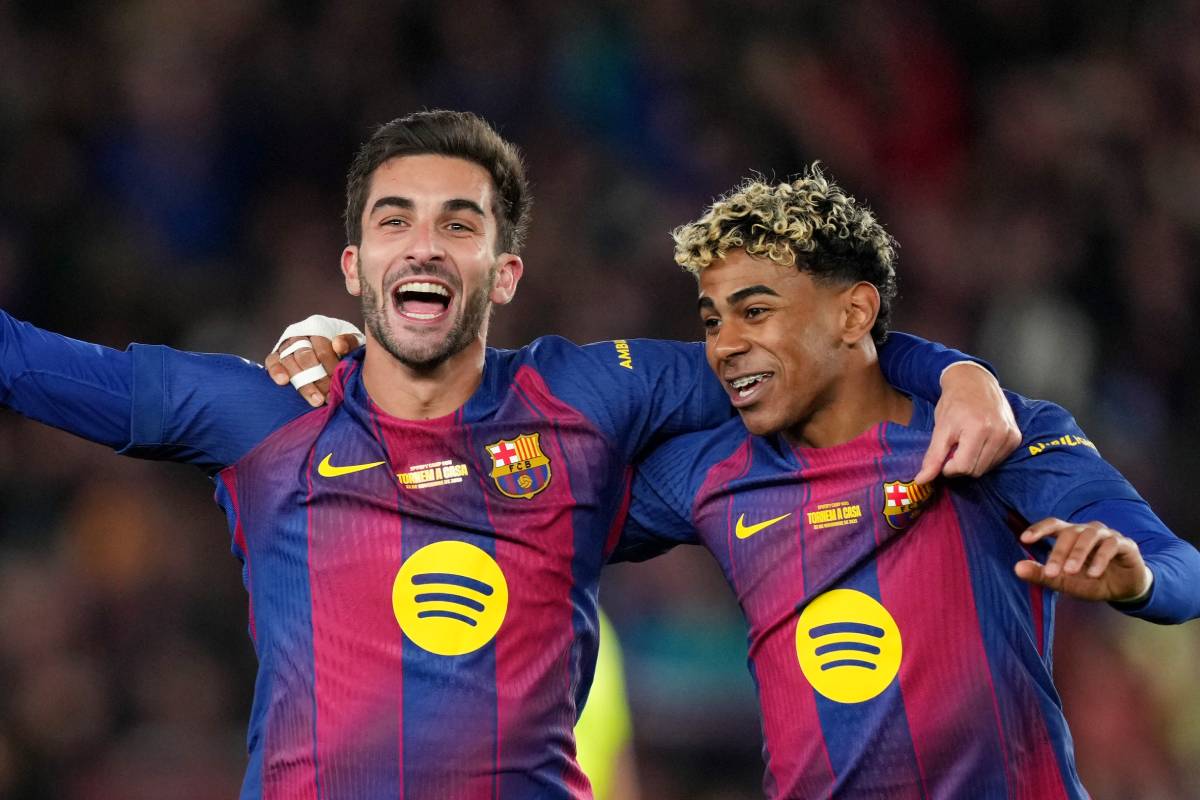 サッカースペイン代表FWフェラン・トーレスとラミン・ヤマル