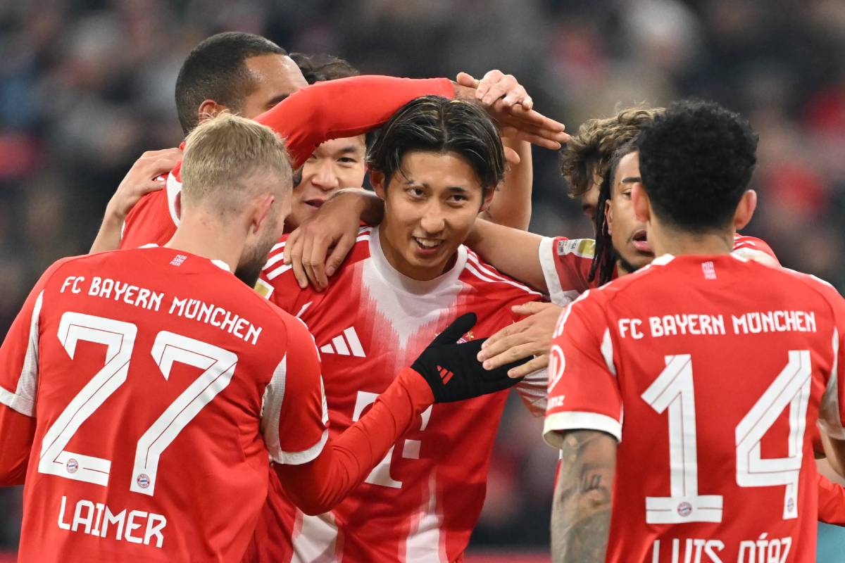 復帰戦で結果を残す！バイエルンDF伊藤洋輝が途中出場からアシストを記録！約40mの絶妙ロングパスでFWオリーズのゴールをお膳立て