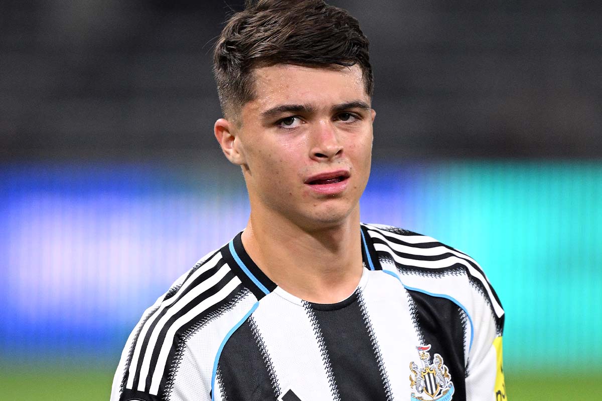 高精度クロスに合わせる！ ニューカッスルMFのゴールが最高！ 背番号10のお膳立てで決めた一撃【欧州CL】