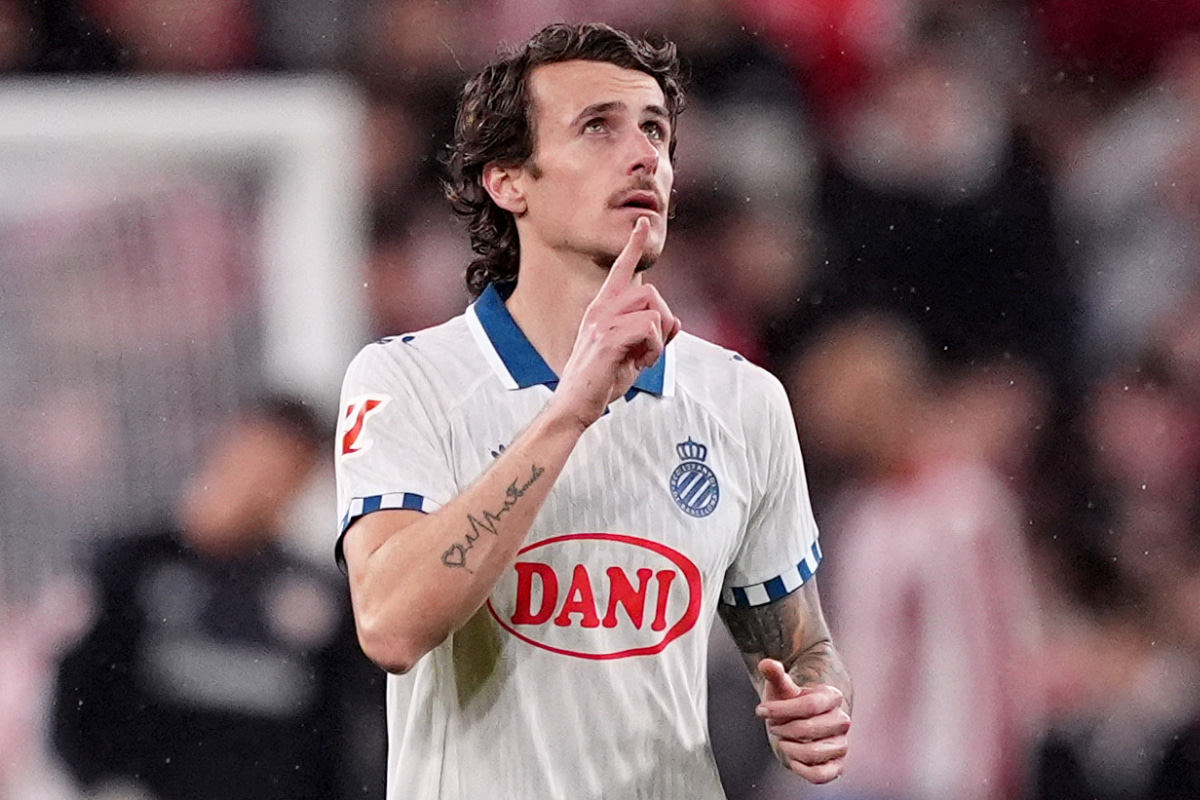 鮮やかなボレー弾！ エスパニョールDFのゴールが美しい！ クラブをリーグ戦5連勝に導いた鮮烈な一撃