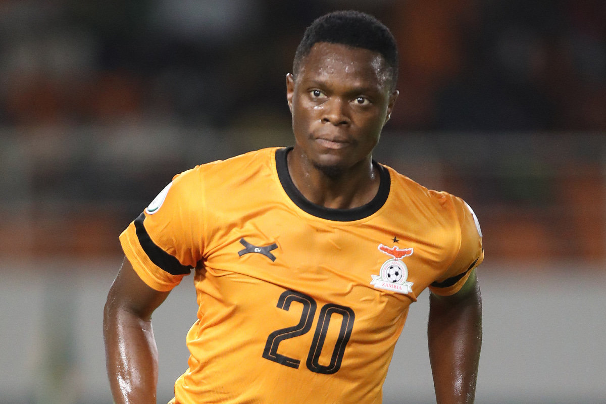 首がぐにゃ…。ザンビア代表FWがゴールセレブレーションであわや大けが！「ピッチ内外で多くの人々を心配させた」