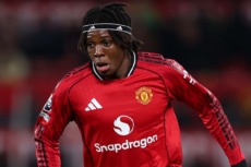 狭い隙間にズドン！ マンチェスター・ユナイテッドDFがスーパーゴール