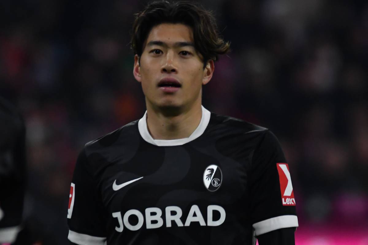 キレキレのカットイン！フライブルクMF鈴木唯人が先制点をお膳立て！3人に囲まれながらも圧巻のドリブル突破でゴールの起点に