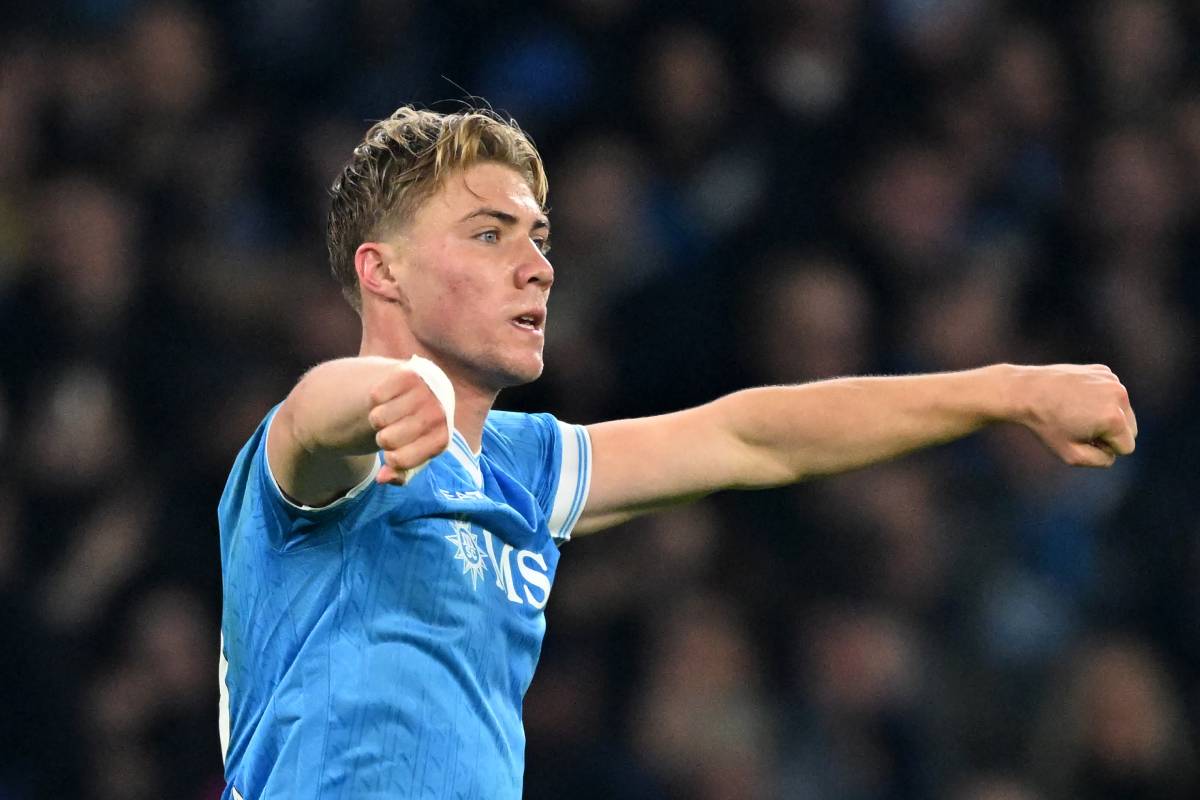 ナポリFWラスムス・ホイルンド