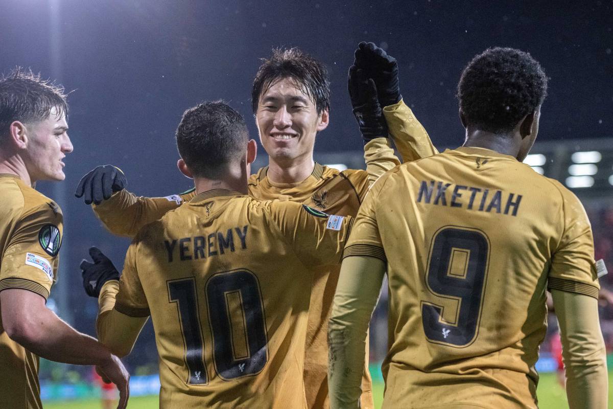 絶妙ダイレクトパスでお膳立て！クリスタル・パレスMF鎌田大地がECLで先制点を演出！アシストも記録で3発快勝に貢献