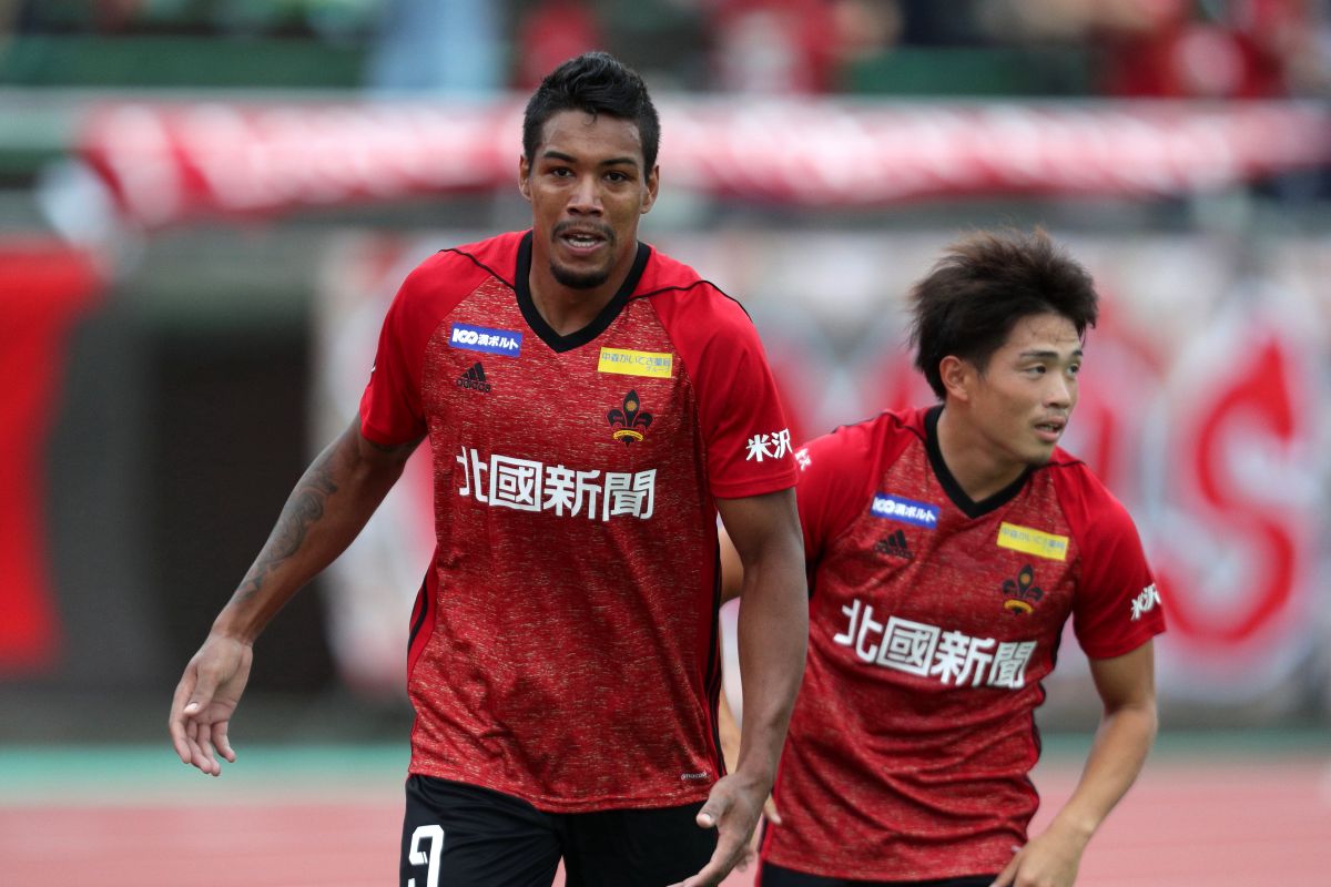 ツエーゲン金沢時代のルカオと山根永遠