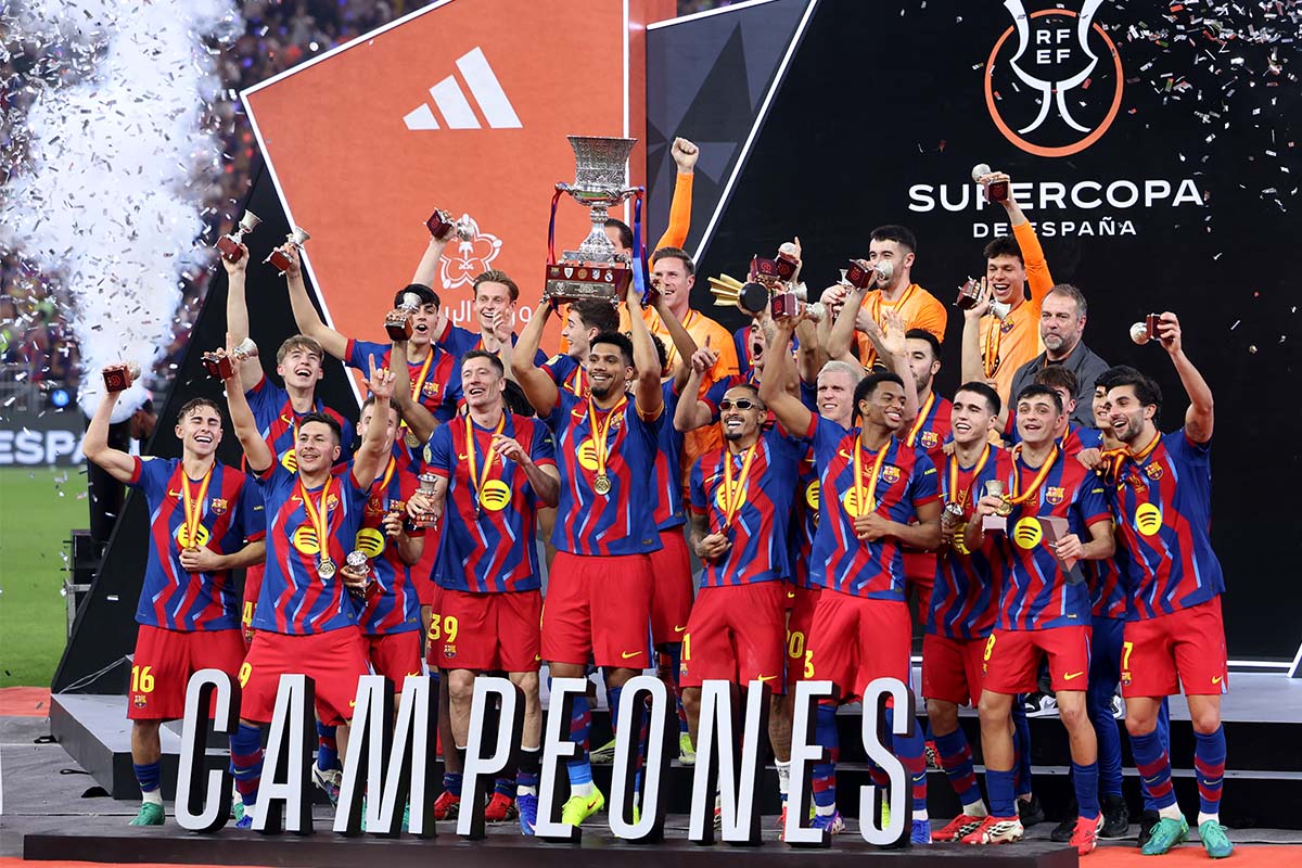 優勝決定で大はしゃぎ！ バルセロナがスーパーカップ決勝後の裏側を投稿。ファン必見の貴重映像