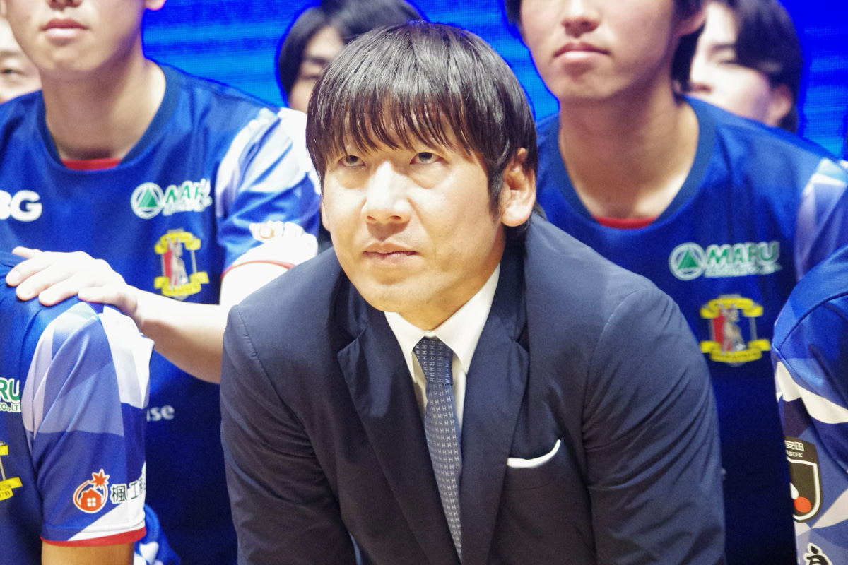 奈良クラブ、大黒将志監督