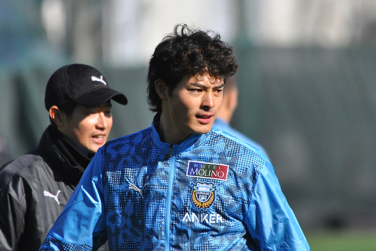 「本当に出ていくんだ」谷口栄斗の川崎フロンターレ移籍は簡単ではなかった。盟友にだけ打ち明けていた思い「関りが深いので」【コラム】