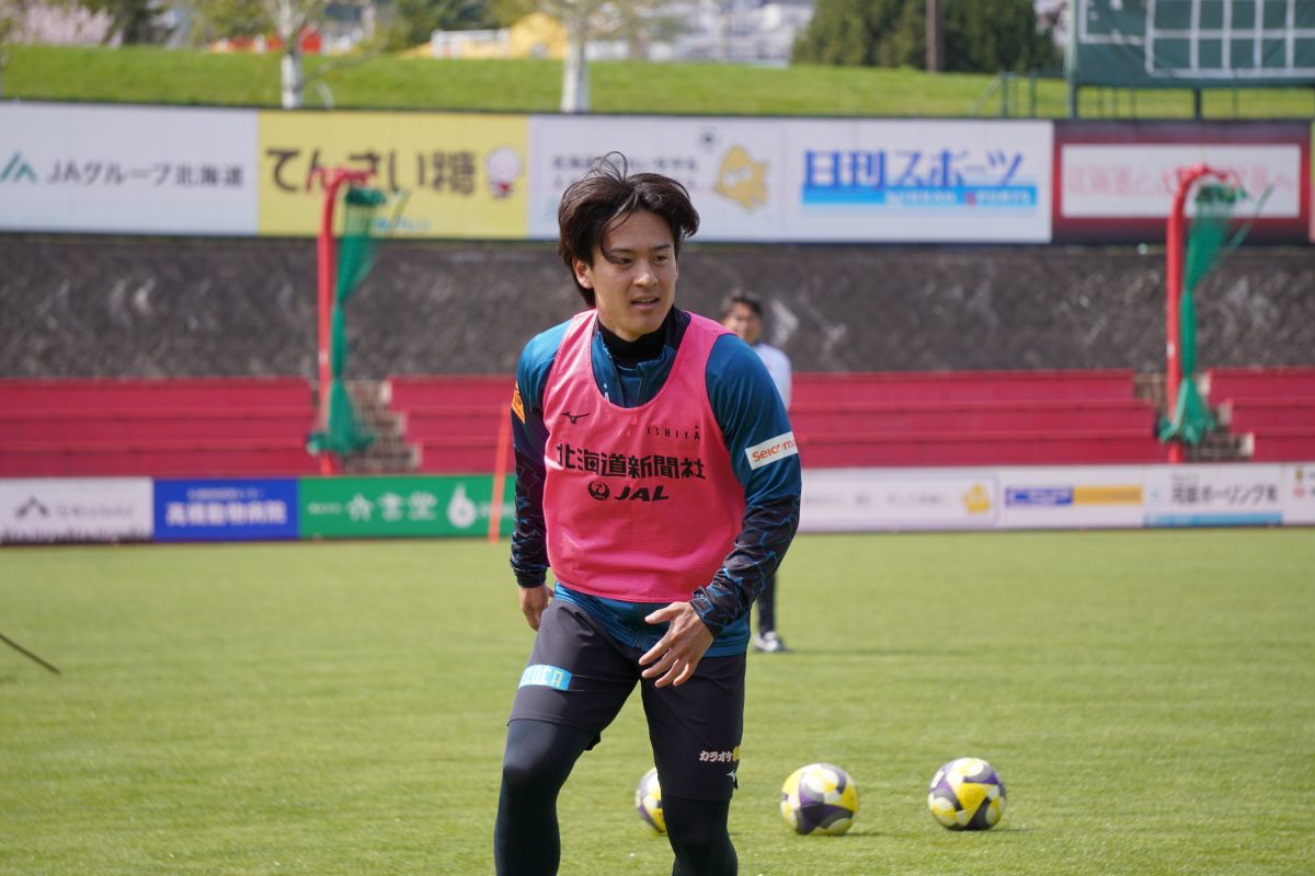 北海道コンサドーレ札幌　高嶺朋樹