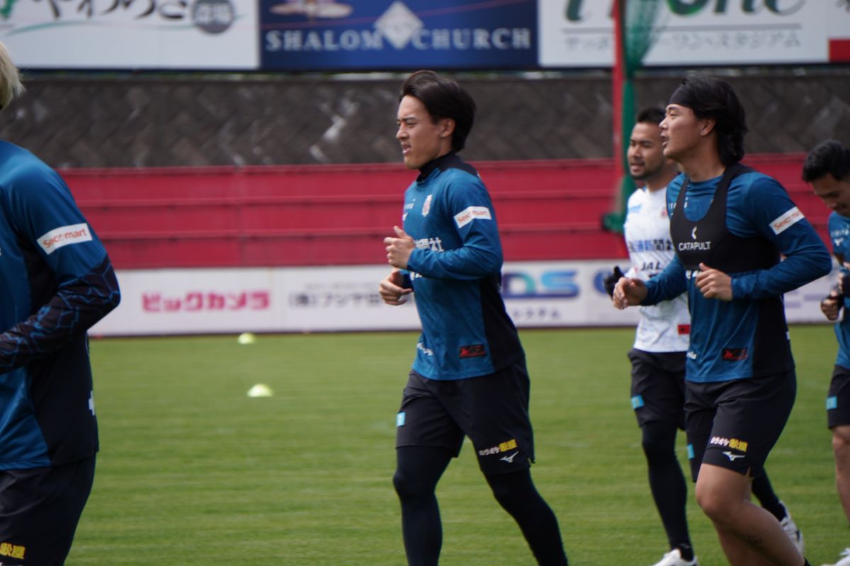 北海道コンサドーレ札幌　高嶺朋樹　西野奨太