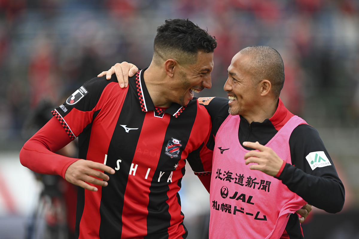 「何かを還元したい」なぜ小野伸二は英語を学ぶのか？ 北海道コンサドーレ札幌時代に始めたきっかけ