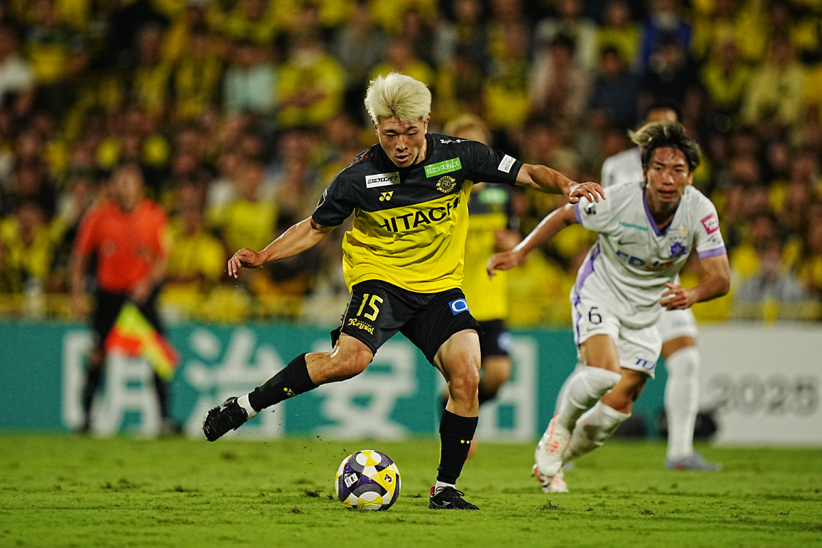 柏レイソル、小見洋太