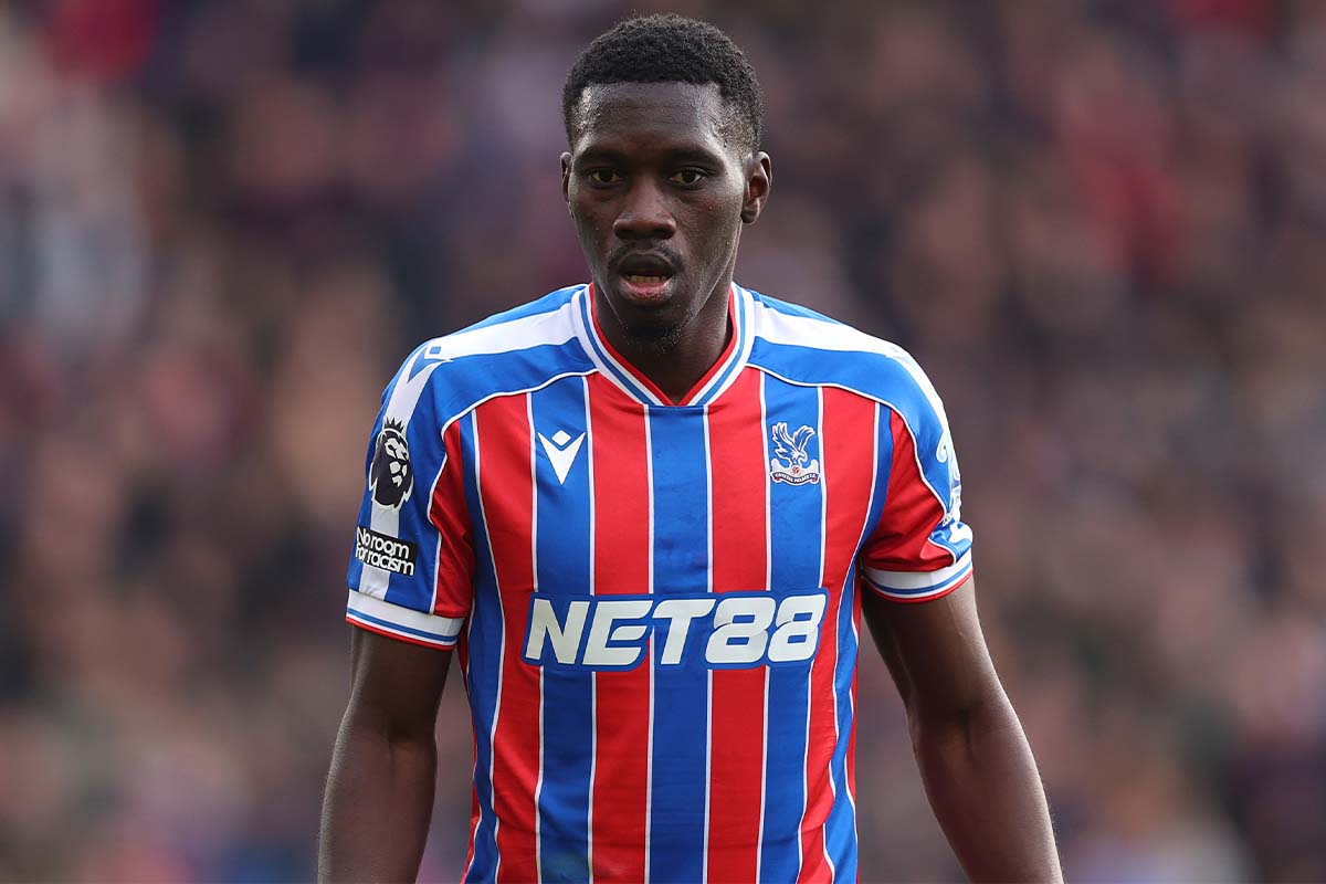 絶妙なパスに完璧なシュート！ クリスタル・パレスFWが決勝ゴール！ 鎌田大地が約2カ月ぶりの復帰で三笘薫と日本人対決