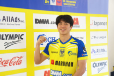 シント＝トロイデンの新川志音