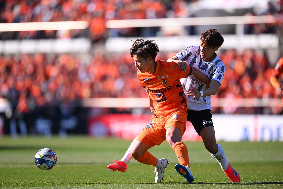 【J1結果速報】清水エスパルスがPKでの1点を守り切り今季初勝利！ 乾貴士がヴィッセル神戸デビューも退場者を出して前半で交代