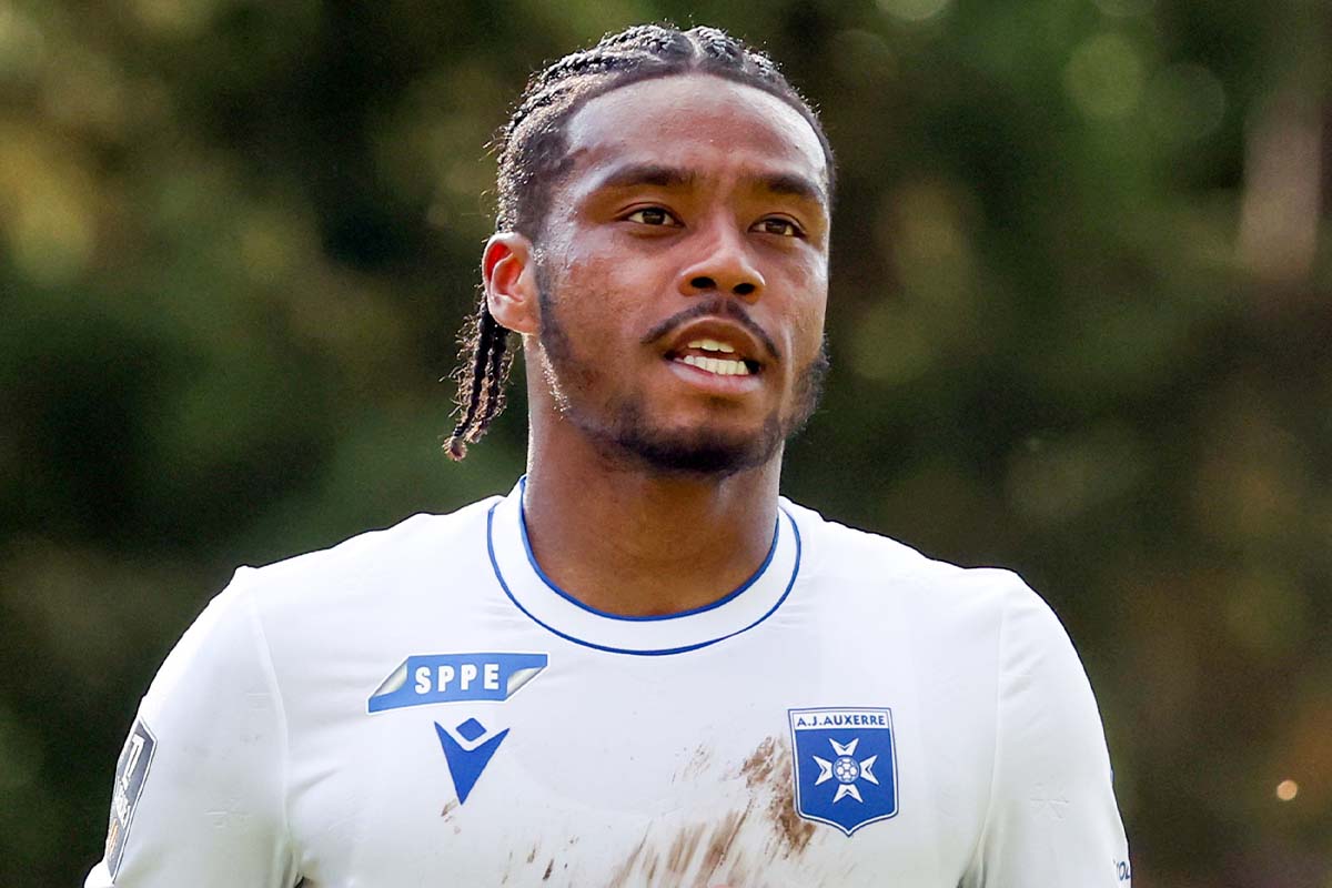 ｢もう若手ではありません｣オナイウ阿道の浦和レッズ移籍が決定！ 古巣復帰で約4年7カ月ぶりにJリーグへ