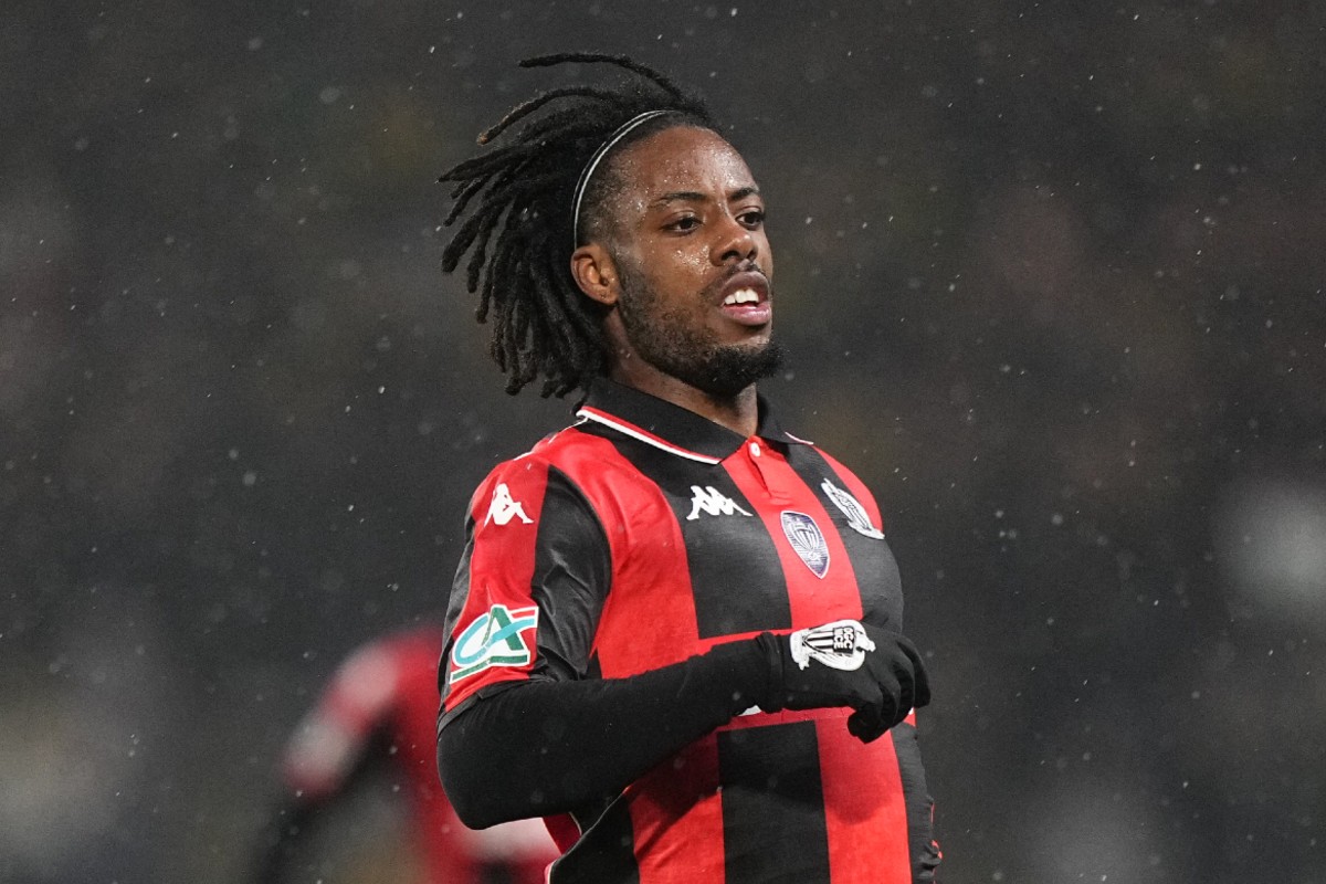 ニースFWエリー・ワイ