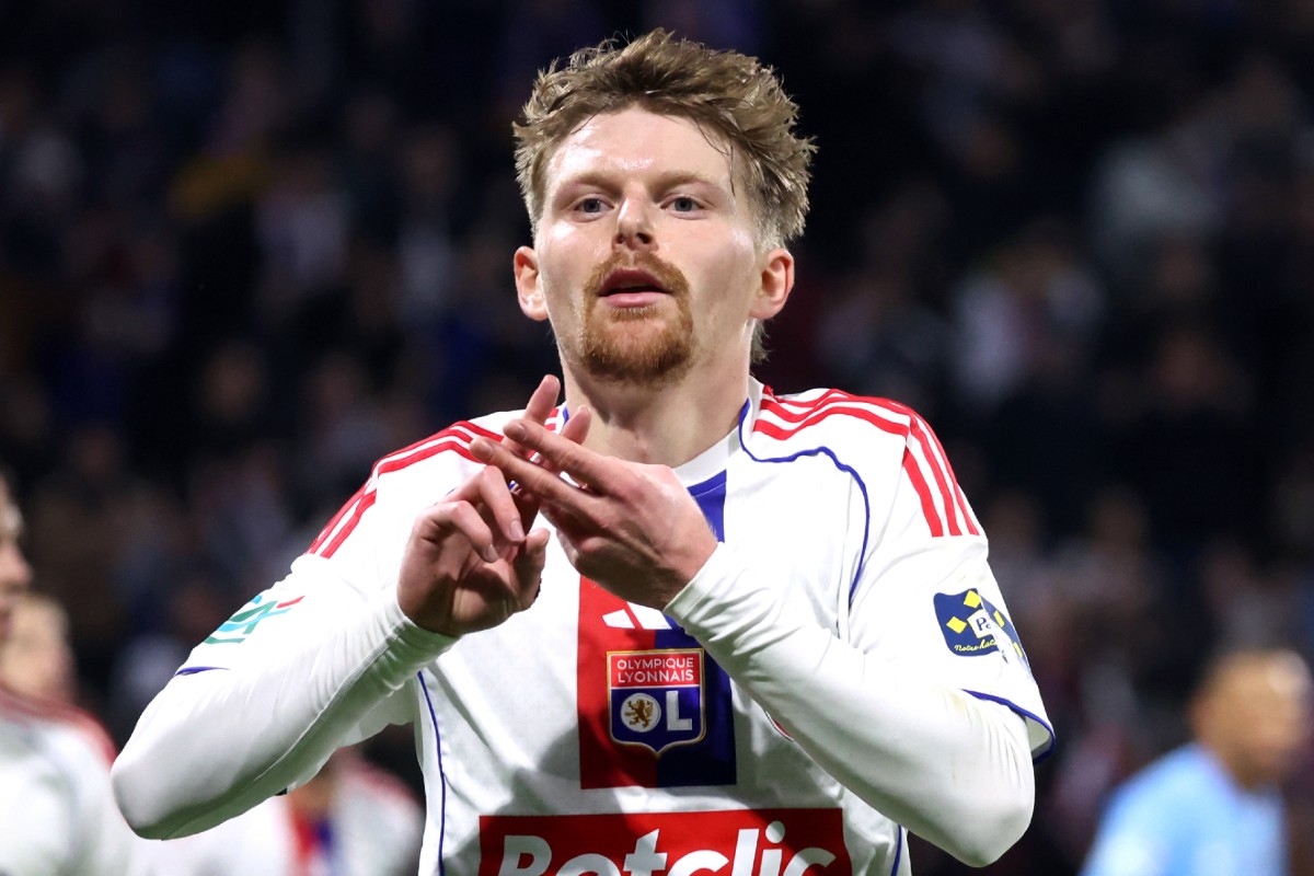 リヨンMFパヴェル・シュルツ