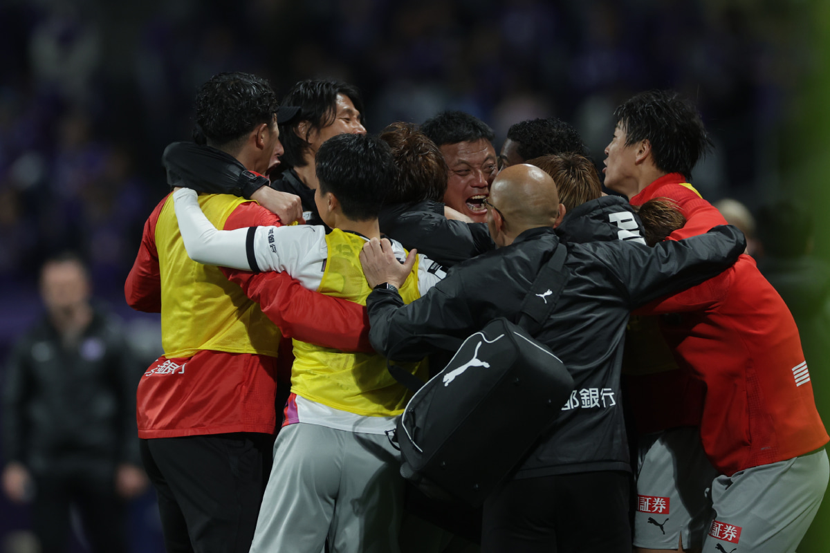 京都サンガF.C.が強い理由！？ 自陣ゴール前の連続シュートブロックが凄い…逆転弾を呼び込んだ驚異の粘り