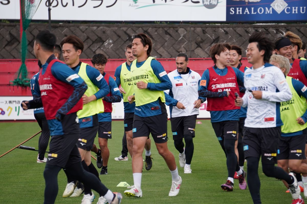 北海道コンサドーレ札幌　宮澤裕樹　西野奨太