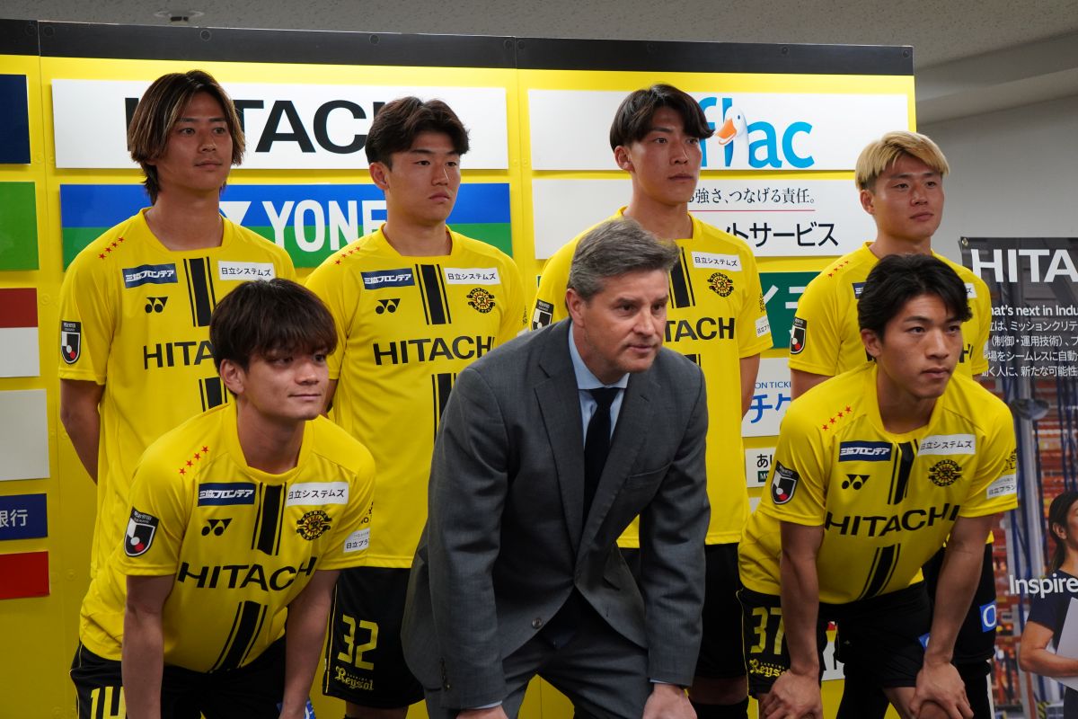 柏レイソル　2026新体制発表会　フォトセッション