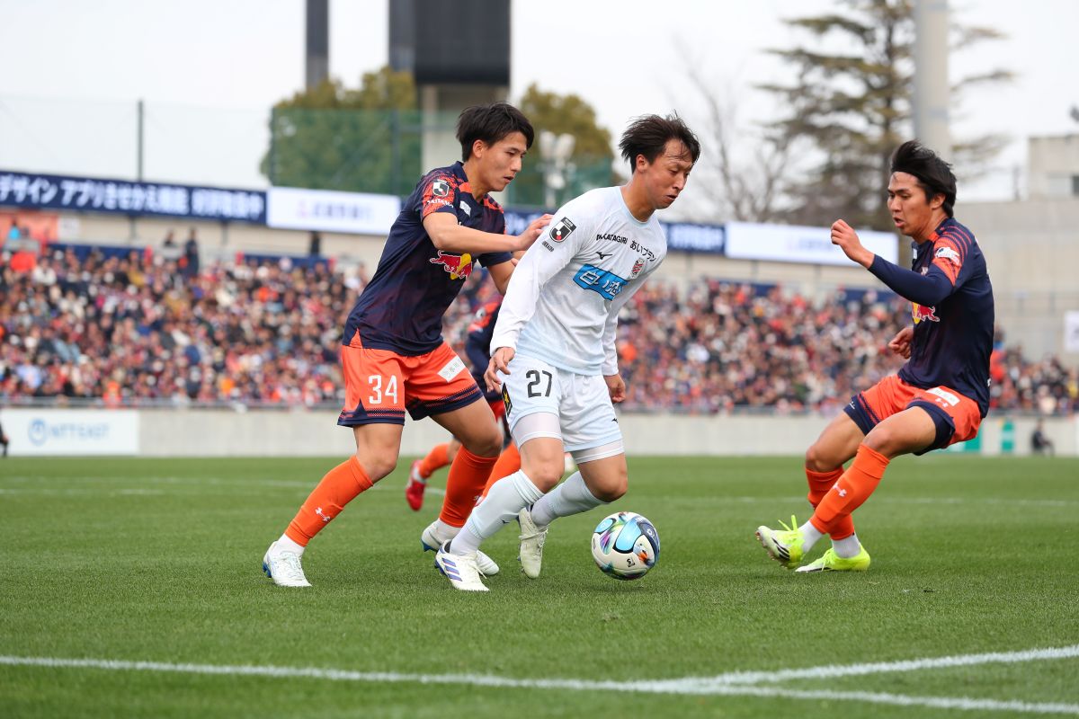 北海道コンサドーレ札幌　荒野拓馬